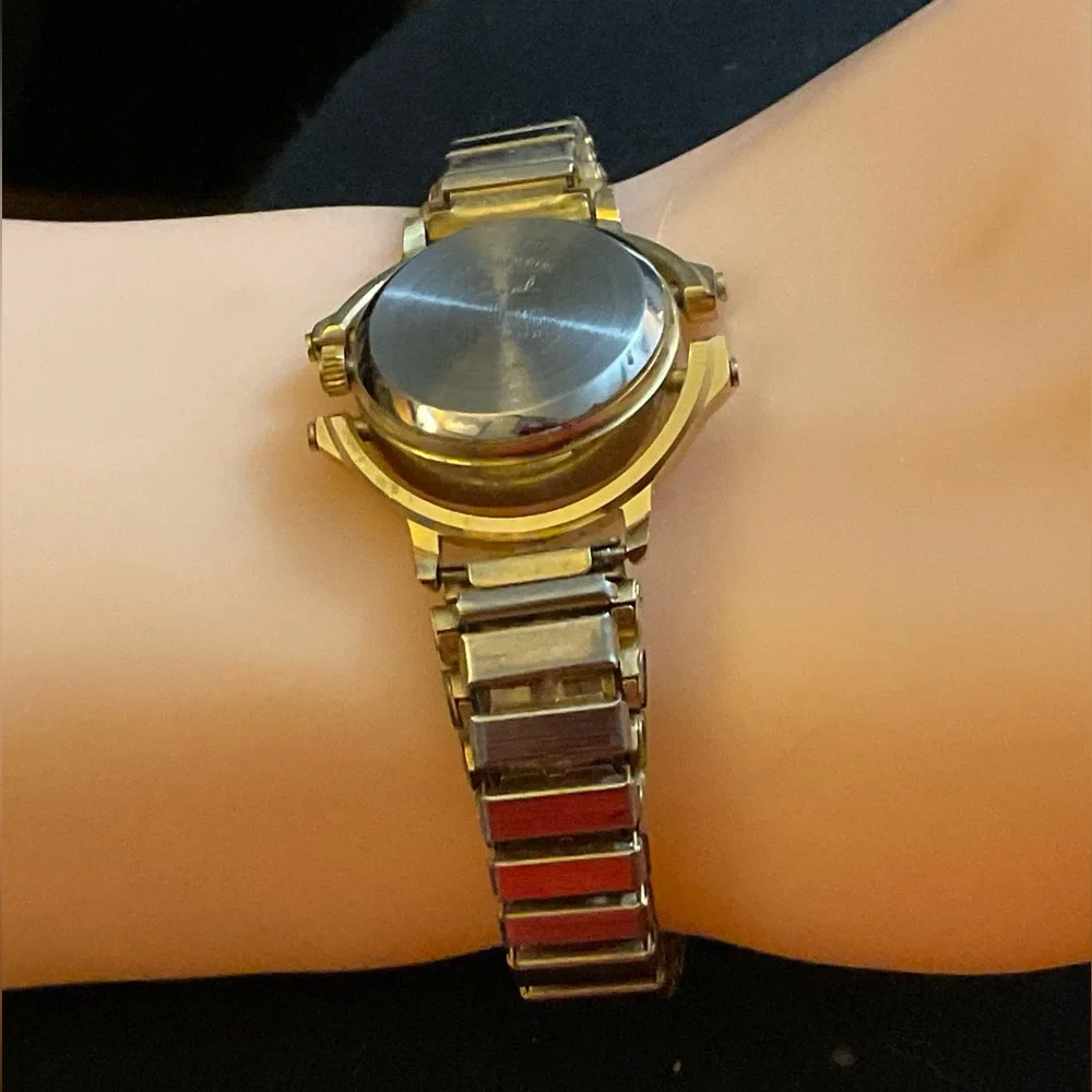 Lucoral: vintage rare ladies Lucoral Abalone swirl indecent colors wrist watch.